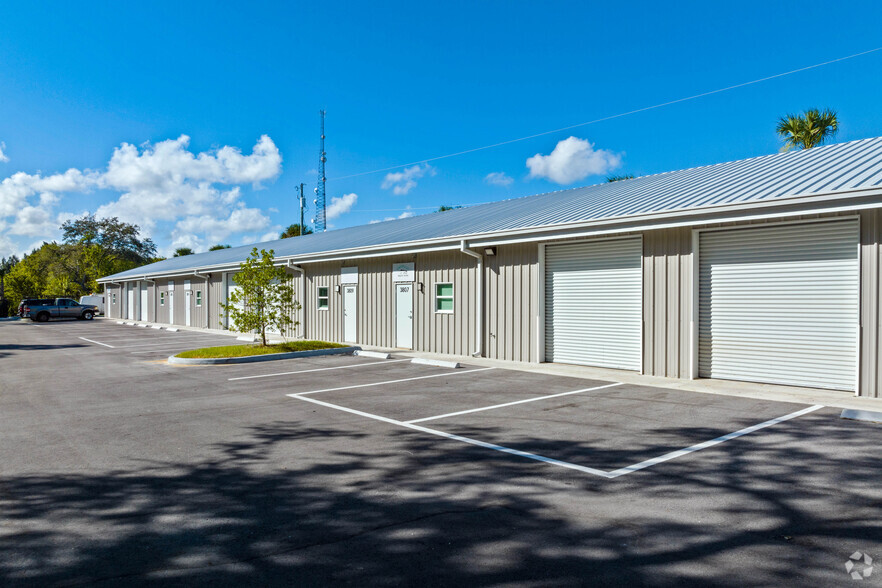 Primary Photo Of 3801-3815 Oleander Ave, Fort Pierce Light Manufacturing For Sale