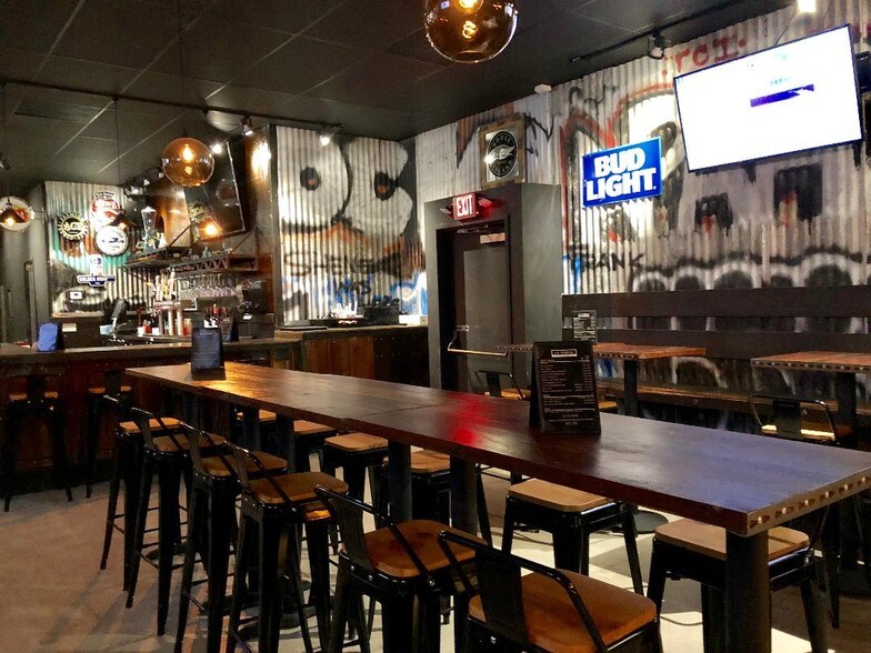 More Photos Of 108 W 3rd St, Long Beach Restaurant For Sale