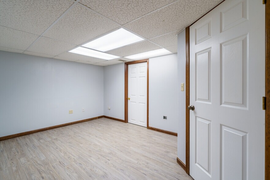 More Photos Of 6100 W Main St, Belleville Bank For Sale