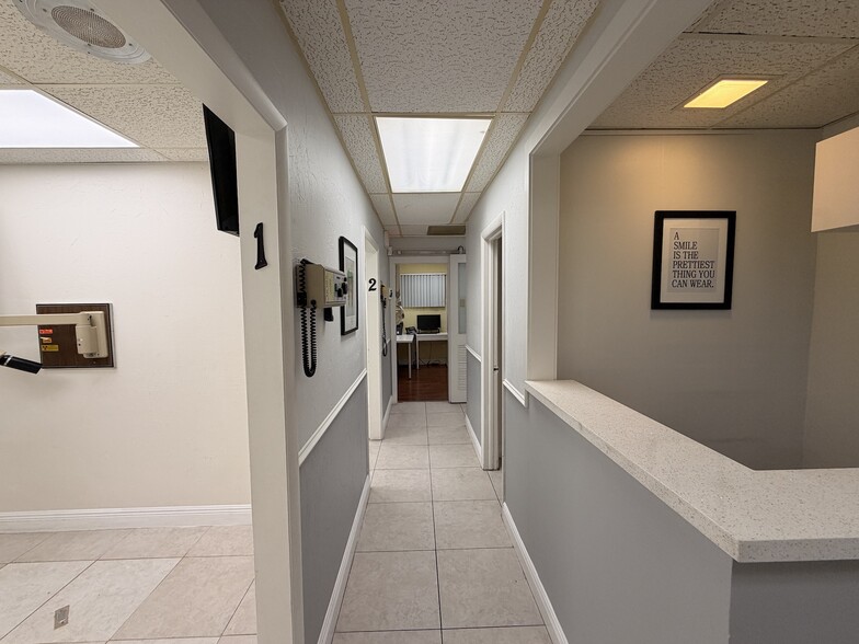 More Photos Of 2331 N State Road 7, Lauderhill Office For Sale