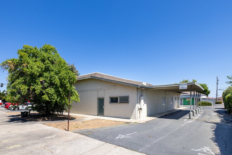 More Photos Of 4011 Railroad Ave, Pittsburg Medical For Sale