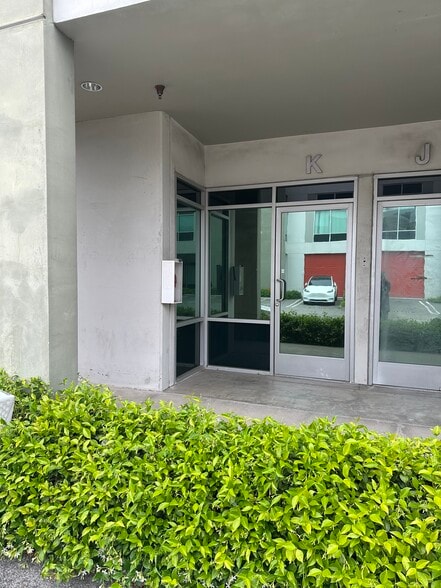 More Photos Of 1135 Westminster Ave, Alhambra Distribution For Lease