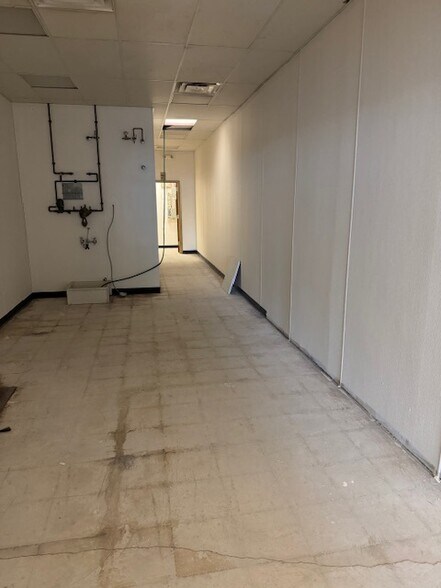 More Photos Of 1796-1808 Lake Rd, Hamlin Unknown For Lease