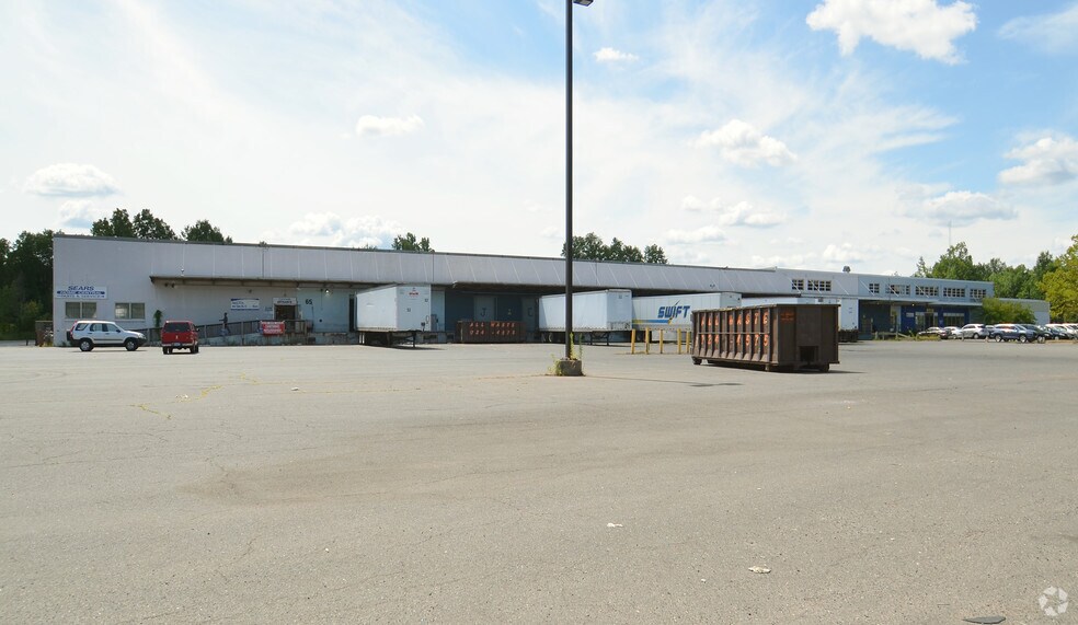 More Photos Of 65 Holmes Rd, Newington Warehouse For Lease