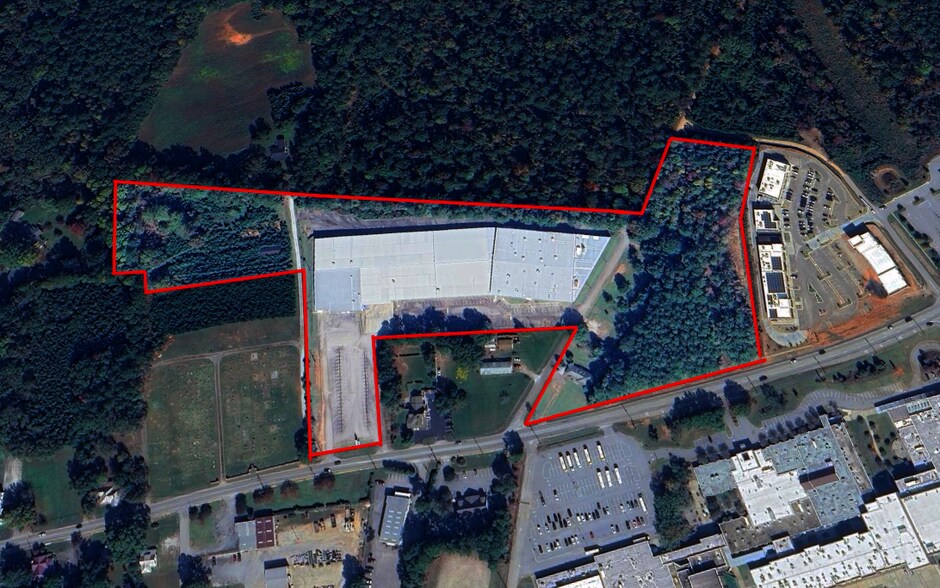 More Photos Of 267 Columbia Ave, Chapin Manufacturing For Lease