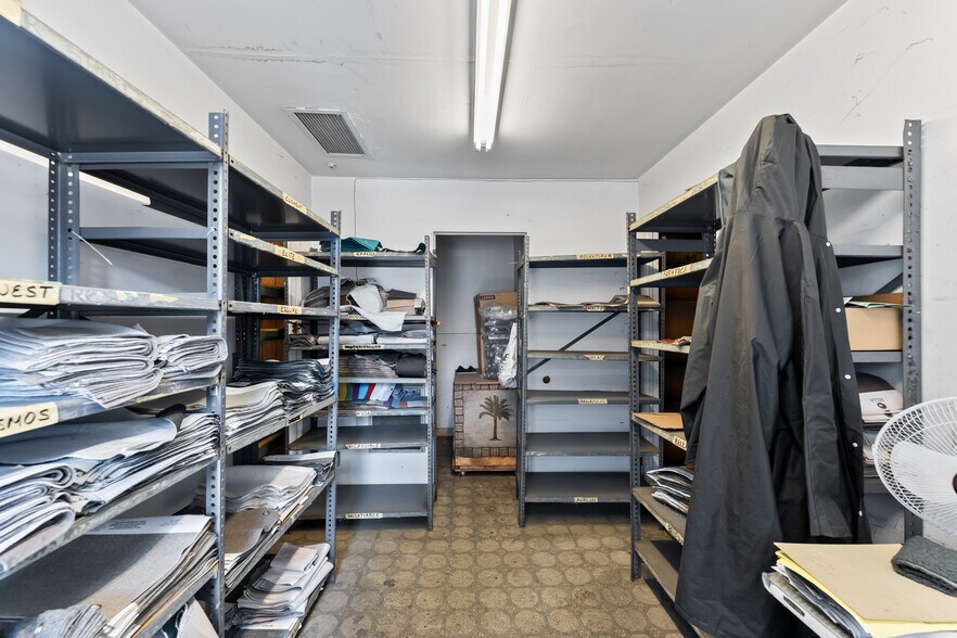 More Photos Of 645 Giano Ave, La Puente Warehouse For Sale