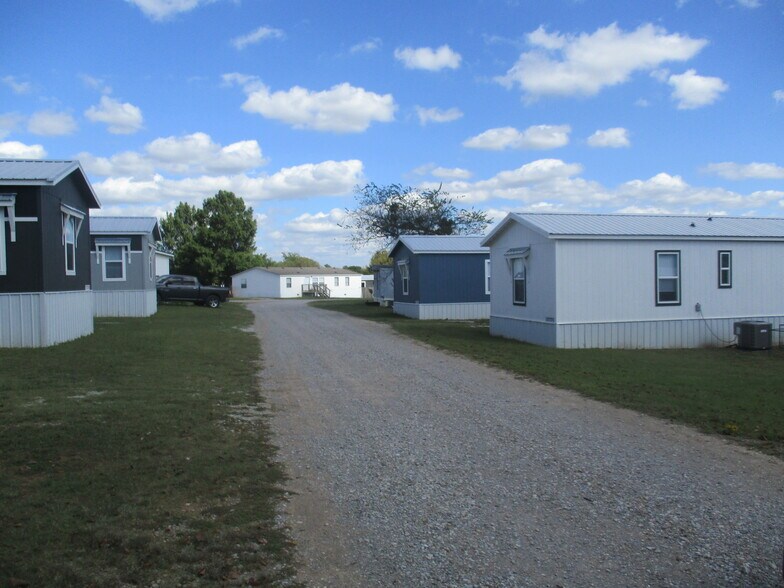 More Photos Of 18105 Coker rd, Bethel Acres Manufactured Housing Mobile Home Park For Sale