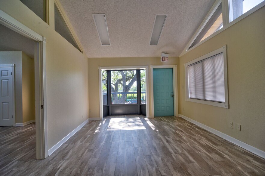 More Photos Of 1433 S Fort Harrison Ave, Clearwater Office For Lease