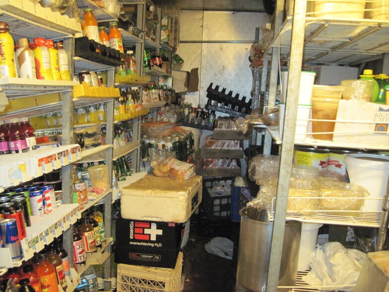 More Photos Of 1910 Washington Valley Rd, Martinsville Storefront Retail Office For Sale