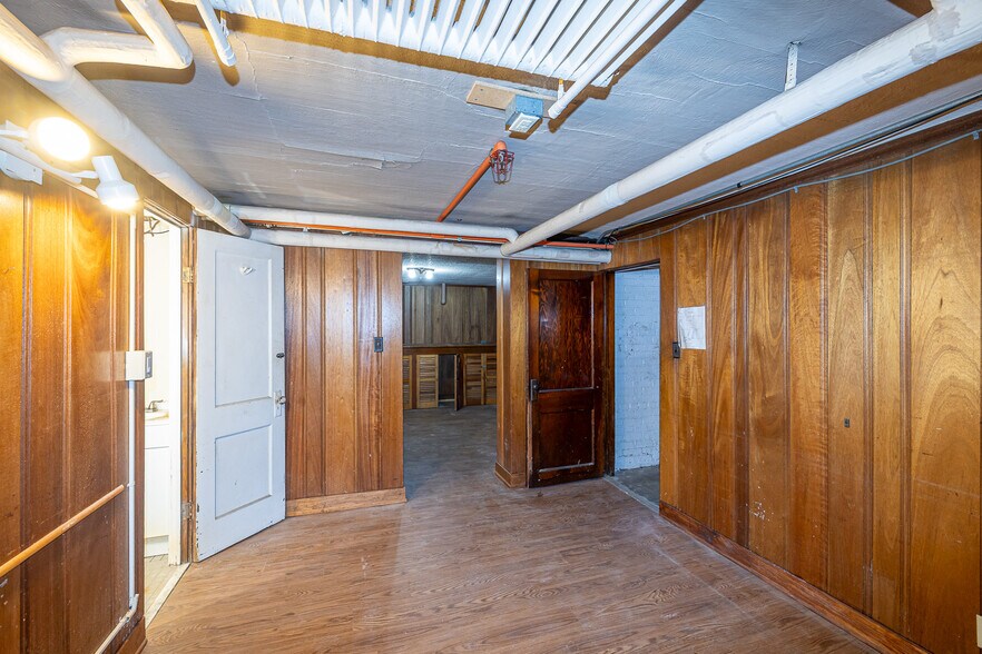 More Photos Of 10000 Granger Rd, Cleveland Assisted Living For Sale