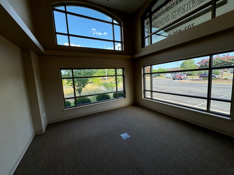 More Photos Of 7485 Limestone Dr, Gainesville Storefront Retail Office For Lease