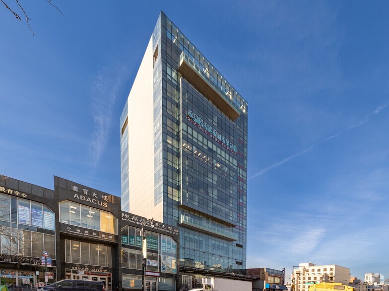 More Photos Of 36-18 Main St, Flushing Medical For Lease