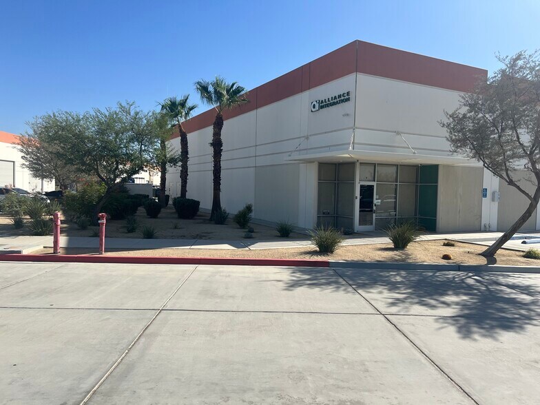 More Photos Of 45130 Golf Center Pky, Indio Warehouse For Sale