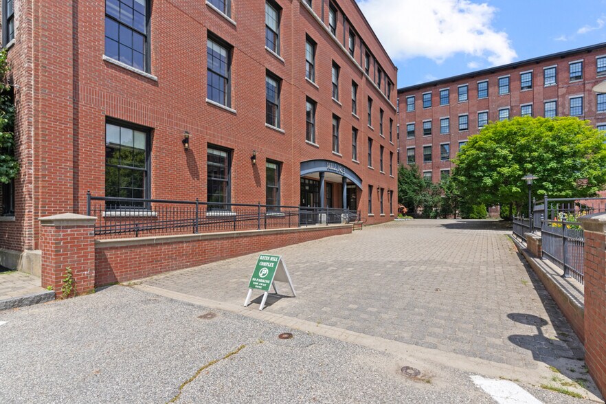 More Photos Of 140 Mill St, Lewiston Office Residential For Sale