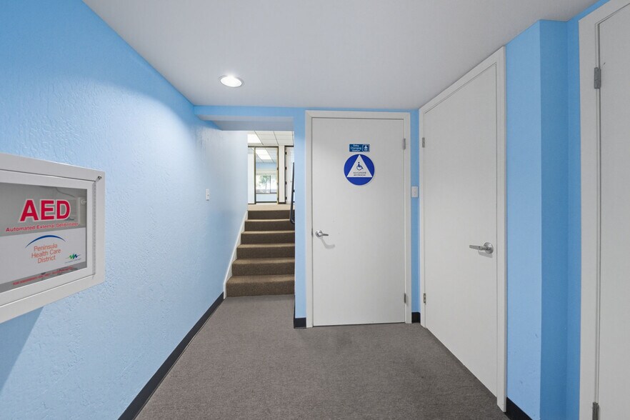 More Photos Of 1021 S El Camino Real, San Mateo Office For Sale