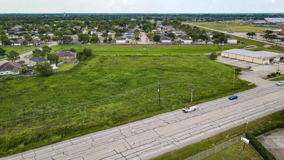 More Photos Of 3543 Main Street, Pearland Land For Sale