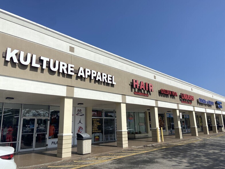 More Photos Of 1400-1594 W Lantana Rd, Lantana Unknown For Lease