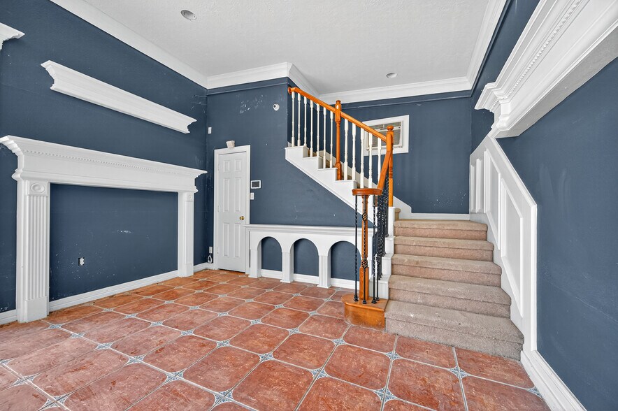 More Photos Of 11511 Jones Rd, Houston Freestanding For Sale