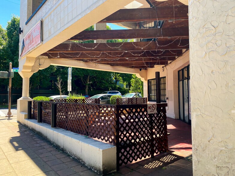 More Photos Of 305 NW 21st Ave, Portland Storefront Retail Office For Lease