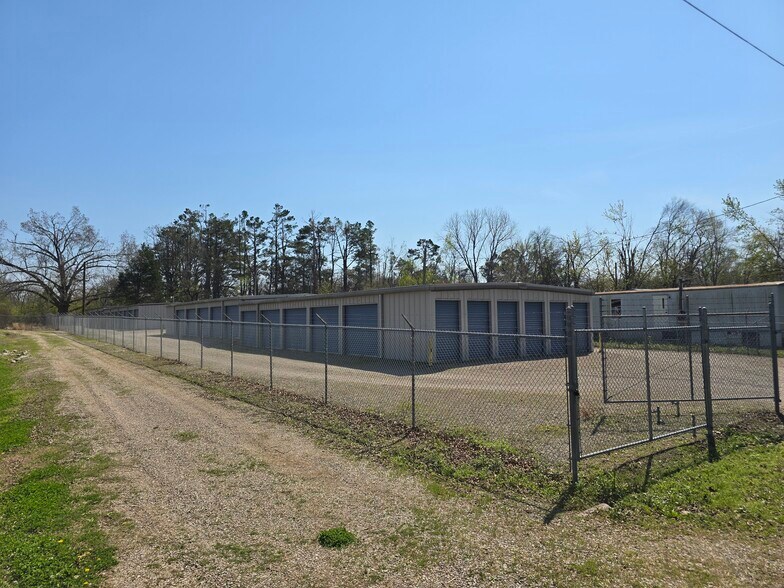 More Photos Of 360 Black Pl, Savannah Self Storage For Sale