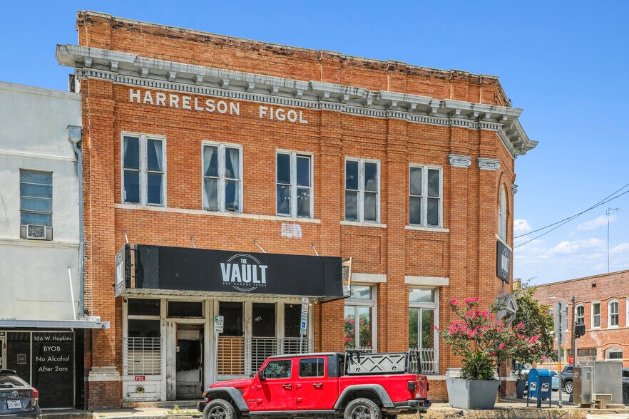More Photos Of 100 W Hopkins St, San Marcos Storefront For Sale