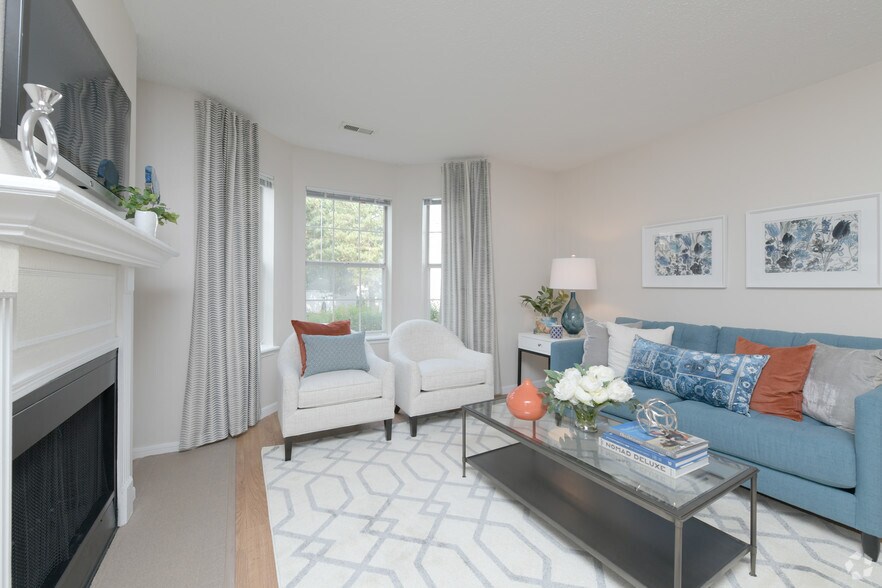 More Photos Of 100 Elena St, Cranston Apartments For Sale