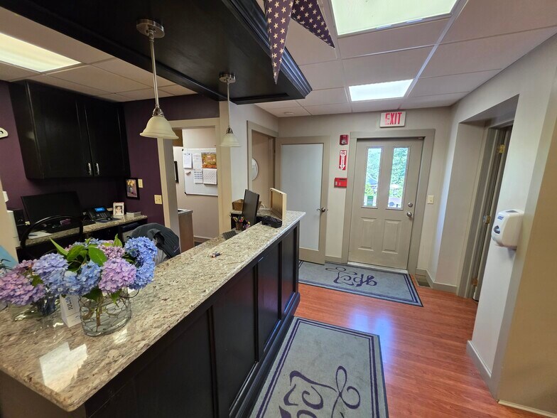 More Photos Of 45 Quassaick Ave, New Windsor Township Medical For Sale