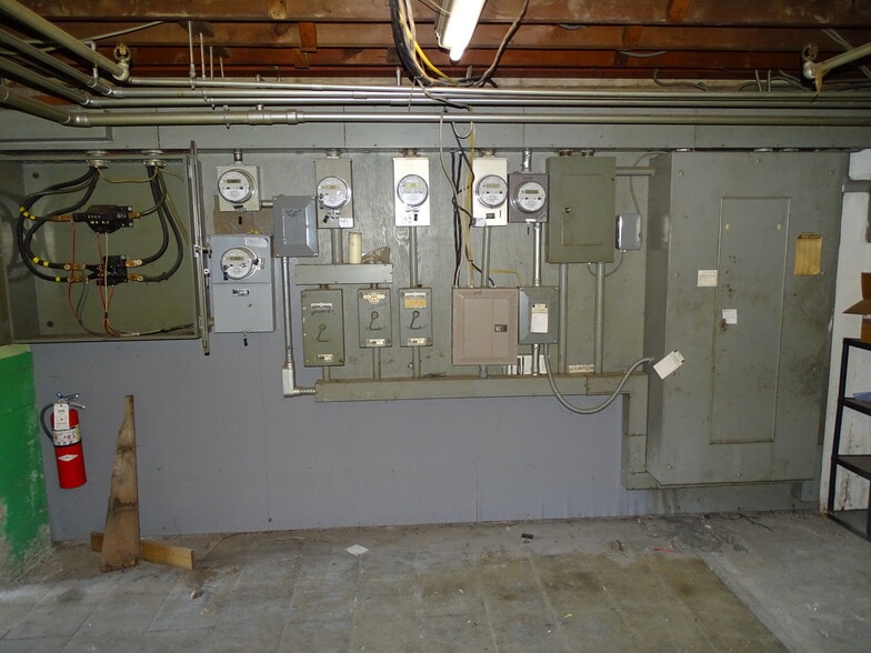 More Photos Of 417 E Sunbury St, Shamokin Storefront Retail Office For Sale