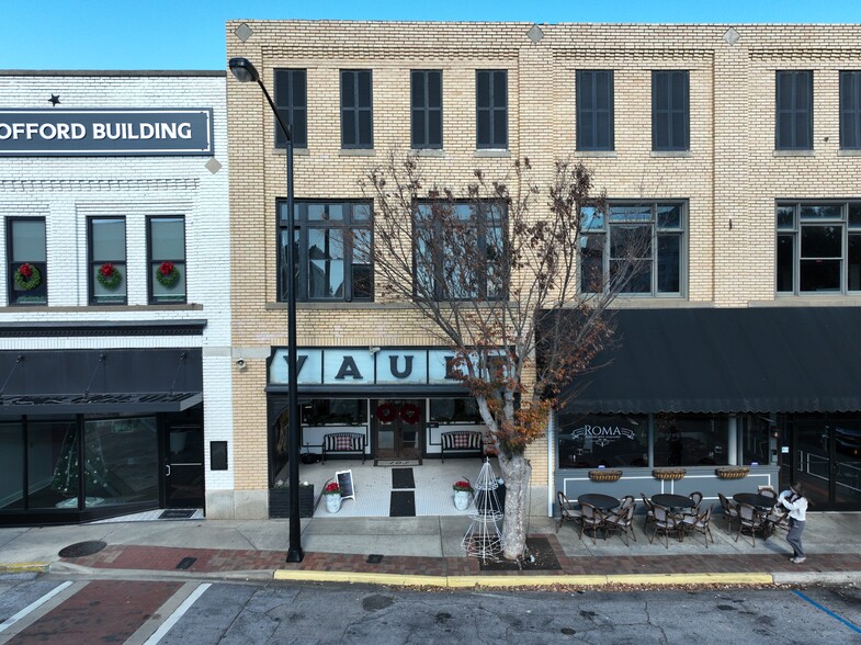 Primary Photo Of 103 E Laurens St, Laurens Storefront Retail Office For Sale