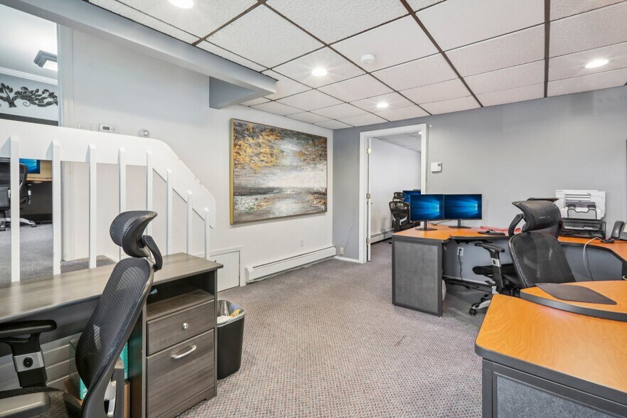 More Photos Of 11 Ramapo Rd, Garnerville Office Residential For Sale