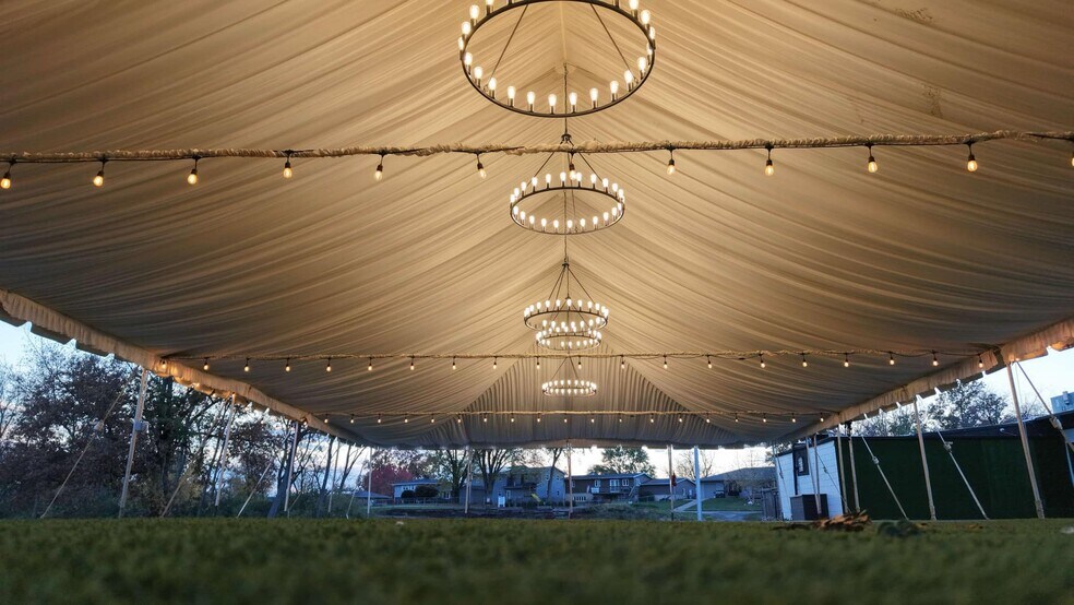 More Photos Of 1620 Summit Dr, Pekin Golf Course Driving Range For Sale