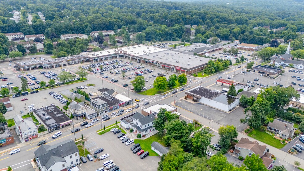 More Photos Of 388 Ramapo Valley Rd, Oakland Storefront Retail Residential For Lease