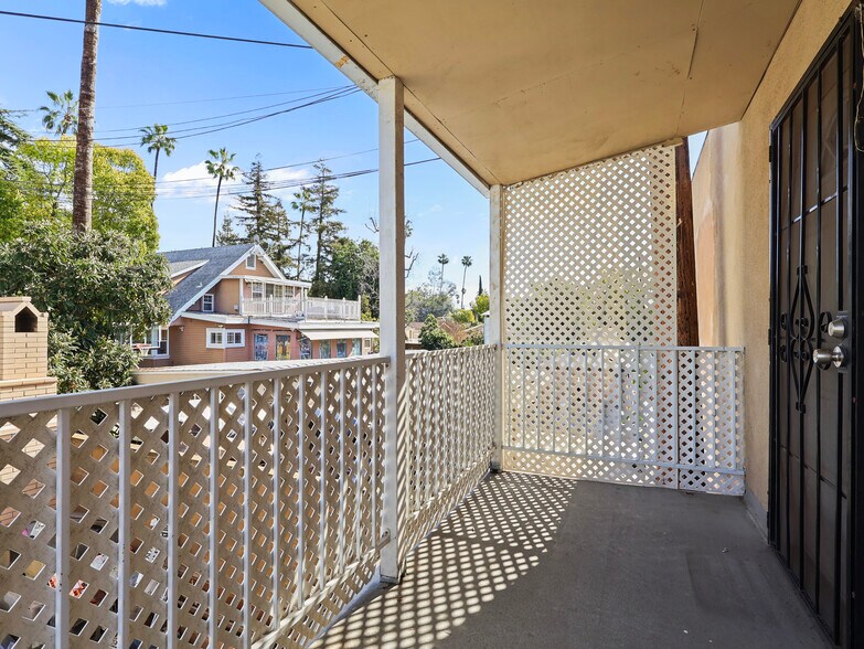 More Photos Of 1168 Justin Ave, Glendale Apartments For Sale