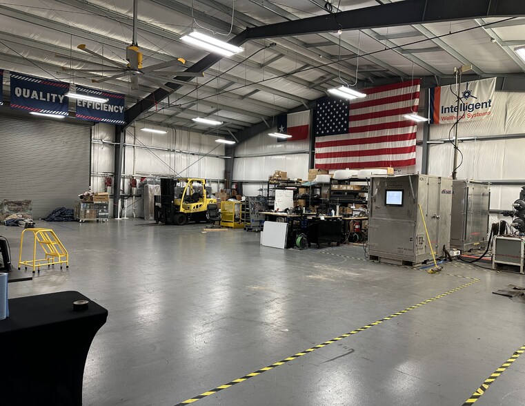 More Photos Of 6903 Fm 359 Rd, Fulshear Manufacturing For Lease