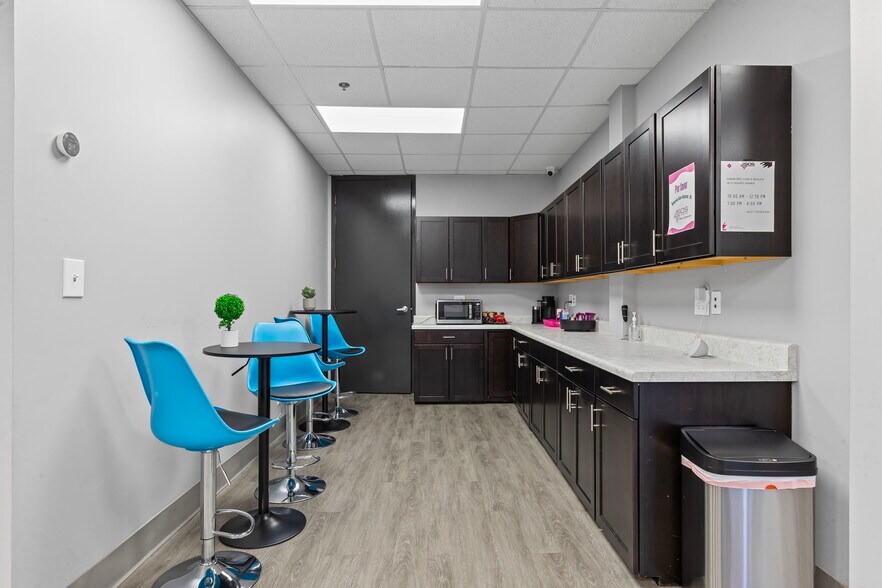 More Photos Of 1900 The Exchange SE, Atlanta Office For Sale