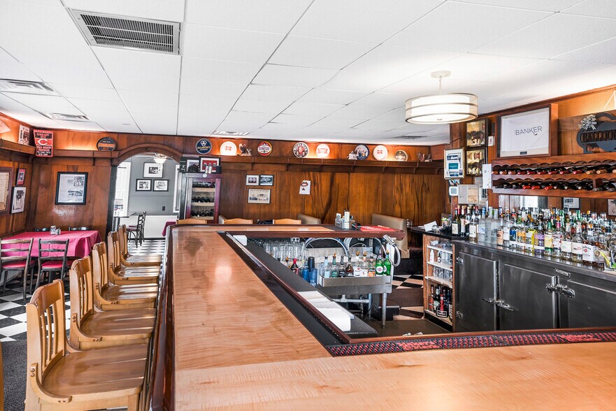 More Photos Of 67 Washington St, Auburn Storefront Retail Residential For Sale