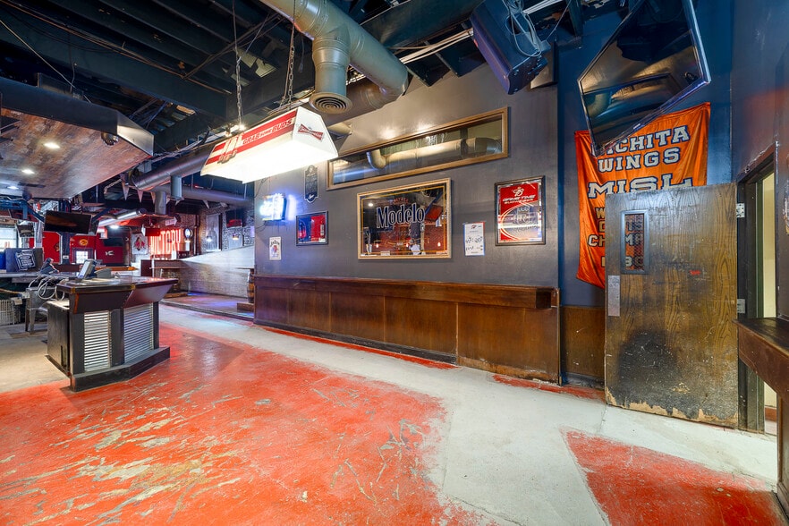 More Photos Of 117 N Mosley St, Wichita Bar For Sale