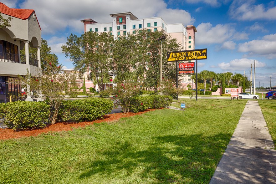 29562960 Vineland Rd, Kissimmee, FL 34746 Retail For Lease