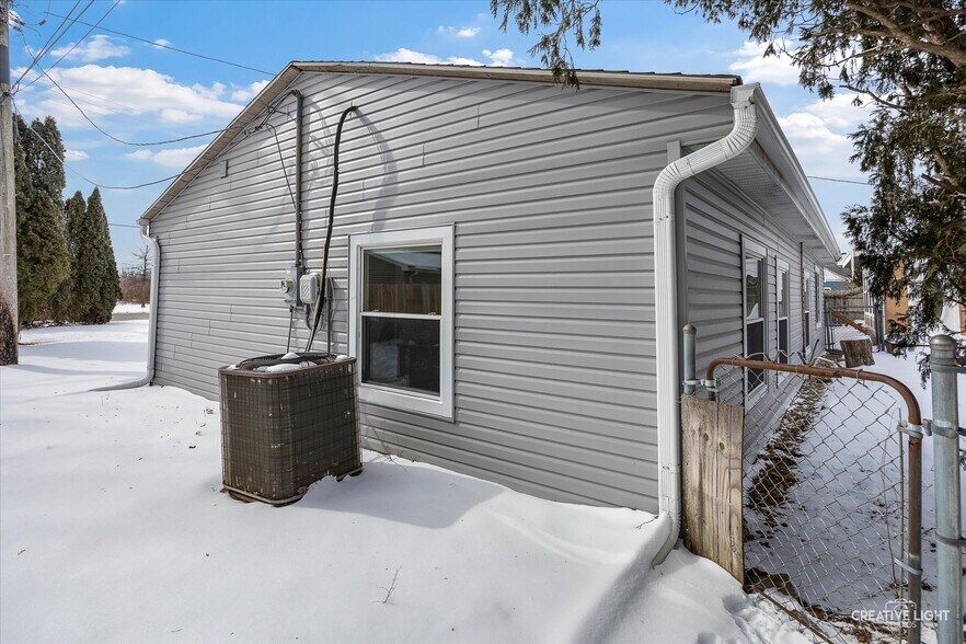 More Photos Of 9560 S State Route 31, Algonquin Medical For Sale