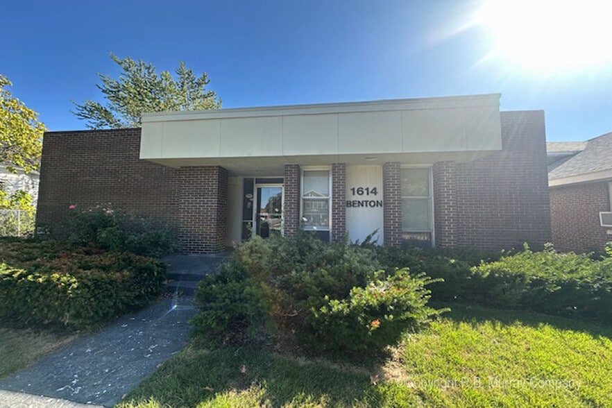 Primary Photo Of 1614 N Benton Ave, Springfield Office For Sale
