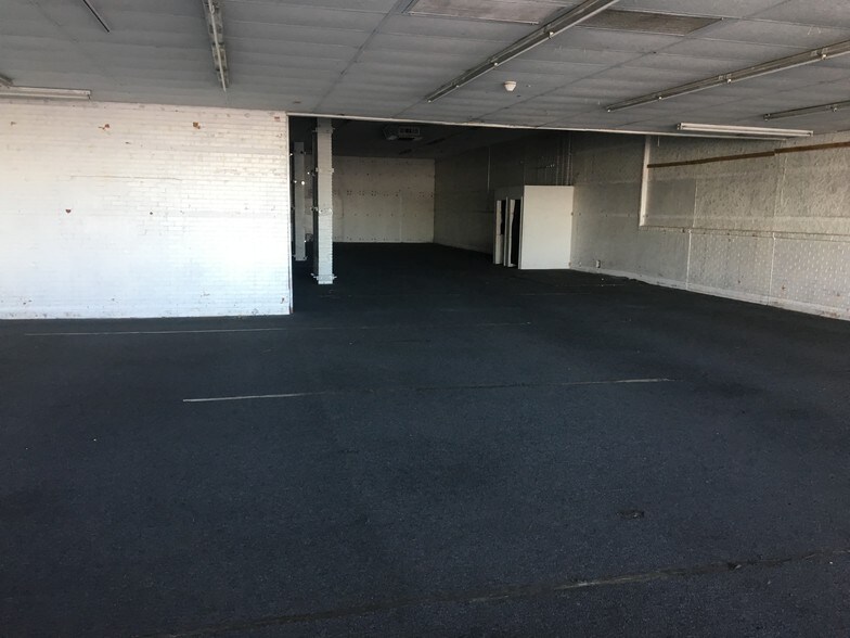 More Photos Of 3324-3348 N Van Buren St, Phoenix Unknown For Lease