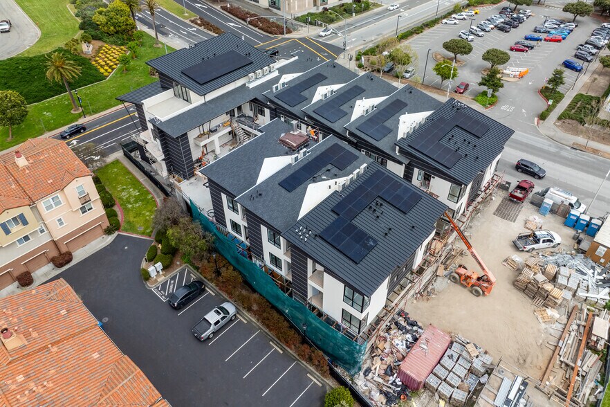 More Photos Of 889 Mc Lellan Dr S, South San Francisco Apartments For Sale