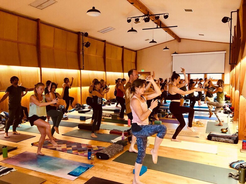 More Photos Of 6979A CA-140 Hwy, Midpines Hotel For Sale