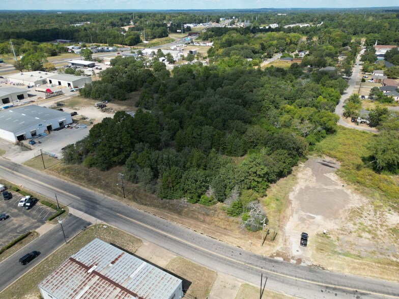 More Photos Of 3321 W Shaw St, Tyler Land For Sale