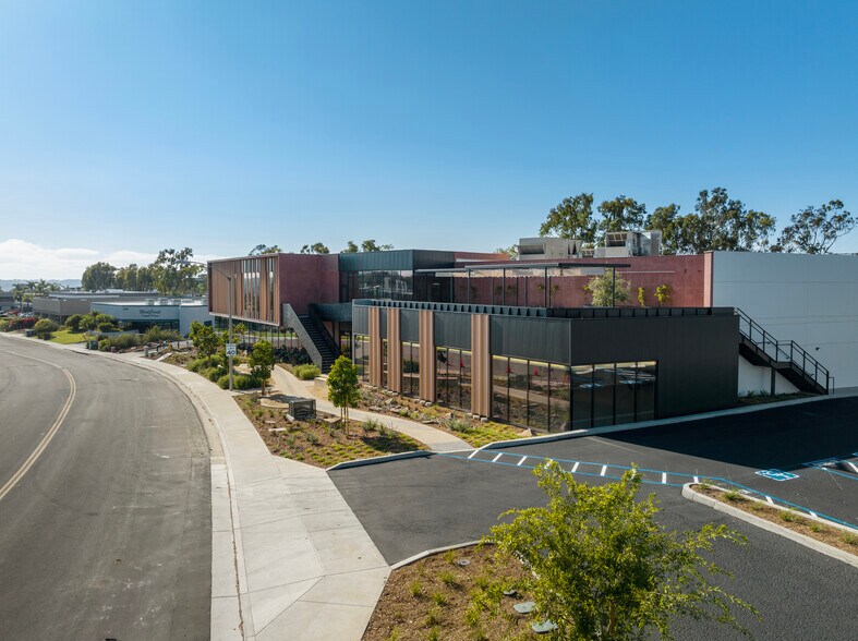 More Photos Of 6610 Nancy Ridge Dr, San Diego Research And Development For Lease