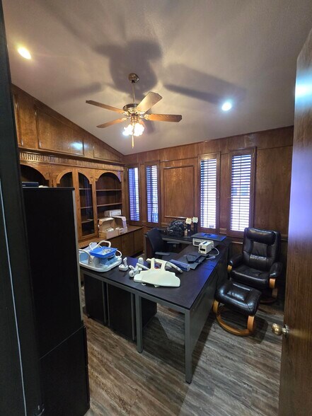 More Photos Of 1201 E Schuster Ave, El Paso Medical For Lease