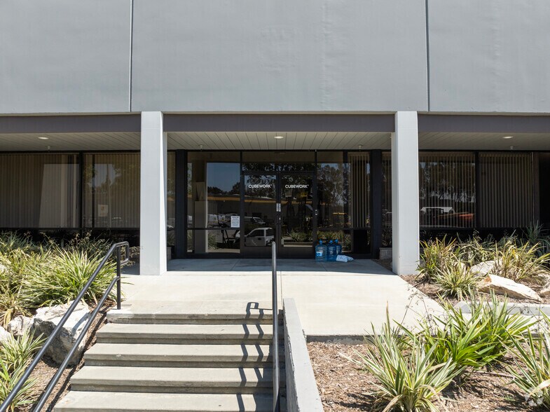 More Photos Of 2690 Pellissier Pl, City of Industry Warehouse For Lease