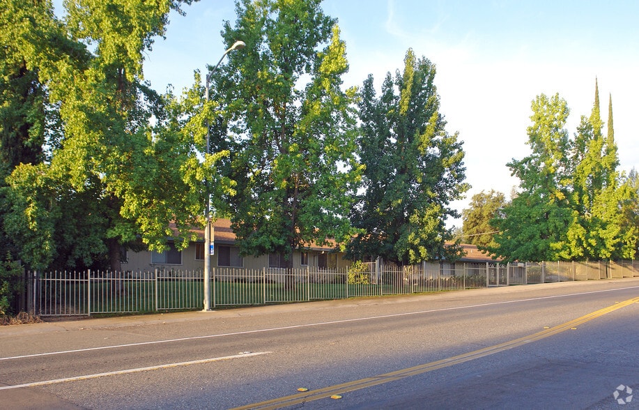 More Photos Of 7710 Sunset Ave, Fair Oaks Assisted Living For Sale