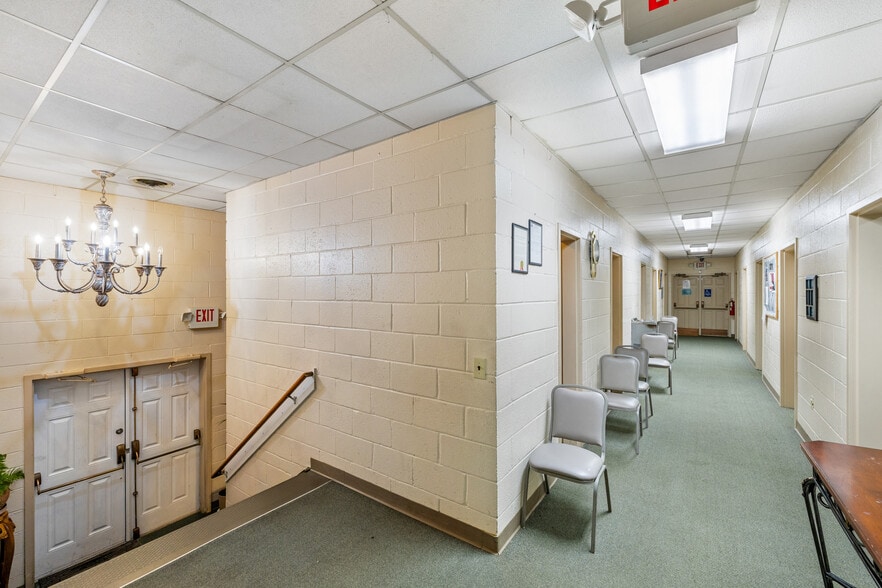 More Photos Of 4239 Flat Shoals Pky, Decatur Religious Facility For Sale