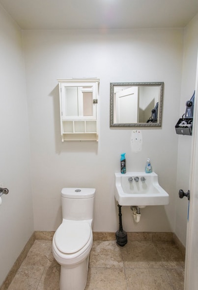 More Photos Of 4081 W Chinden Blvd, Garden City Service For Sale